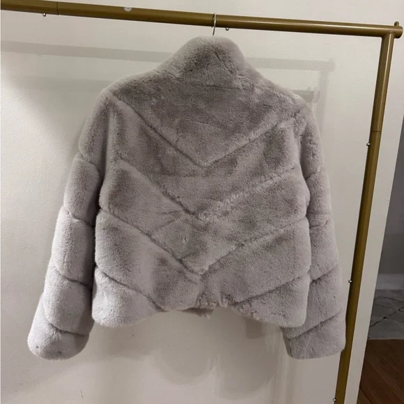 Generation Love Soft Gray Teddy Jacket - Picture 2 of 6